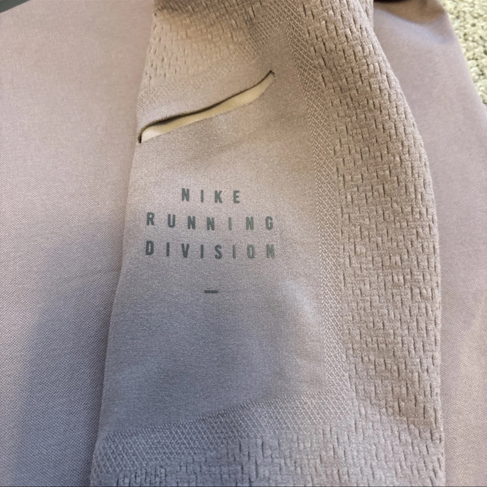 Nike Women's Run Division Engineered Knit Running Top DA1268-53 Lavender Size XS - Picture 8 of 16